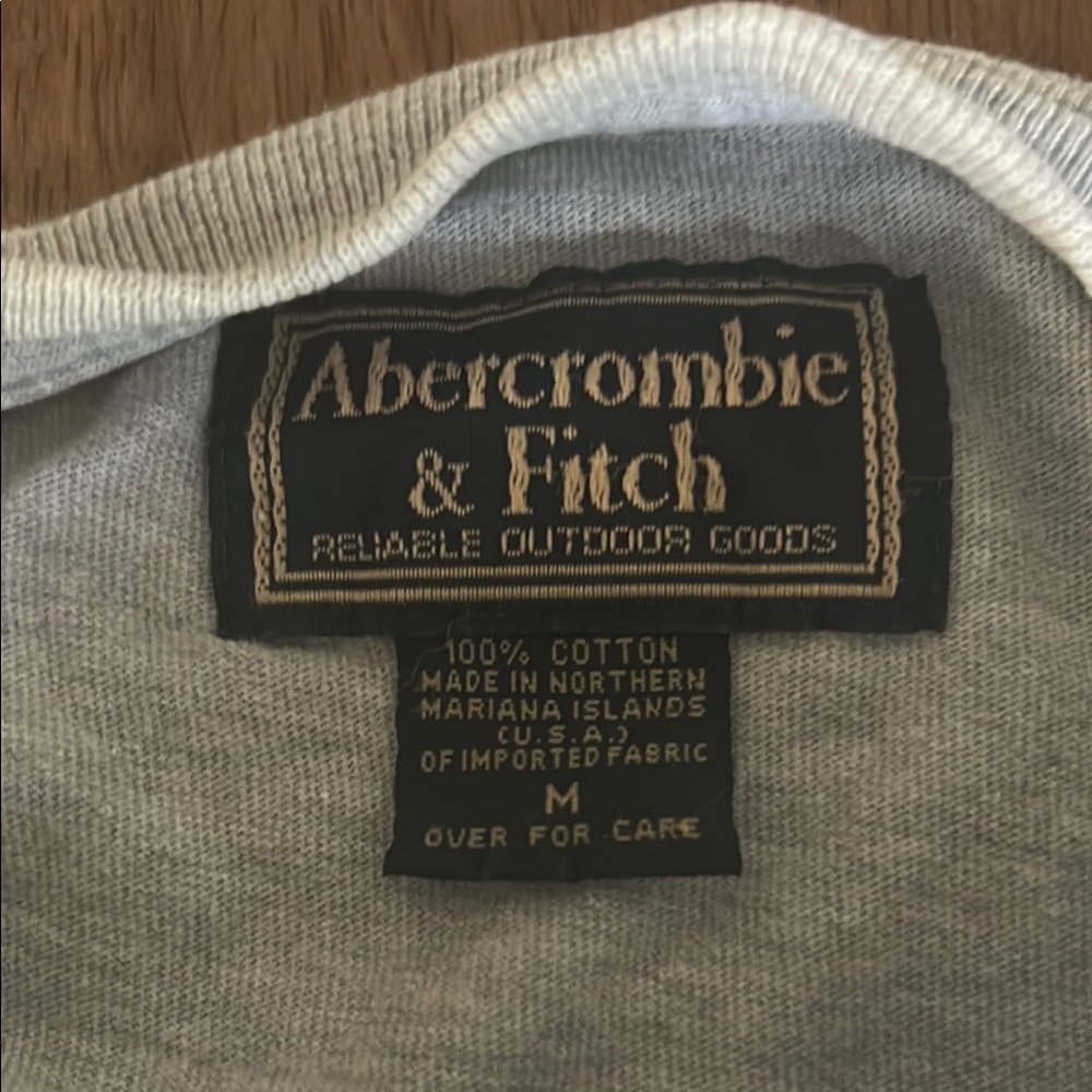 Vintage Abercrombie & Fitch Gray men’s long sleeve t-shirt - Picture 2 of 3